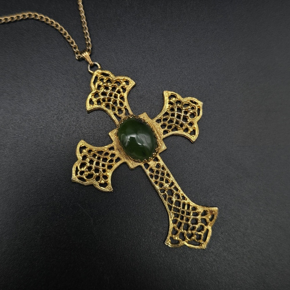 Hobe Nephrite Jade Cross Necklace Gold Tone Chain Vintage Costume Jewelry